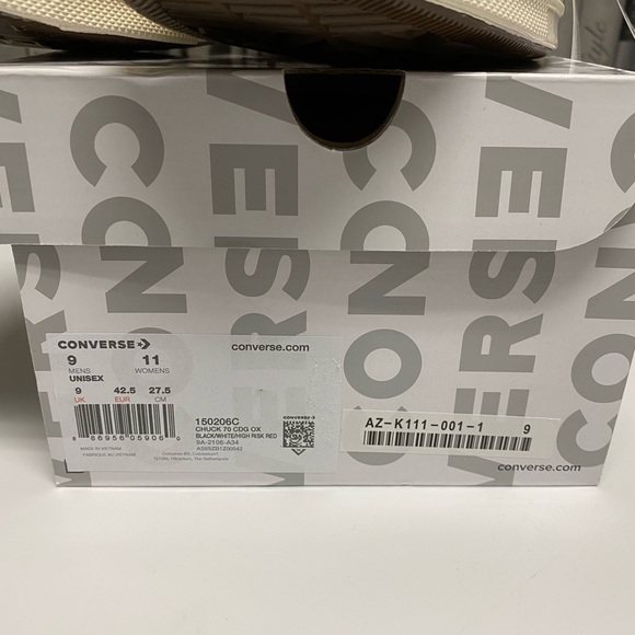 Converse X Commes des Garçon Sneakers Size 9 NWT and box - Picture 8 of 9